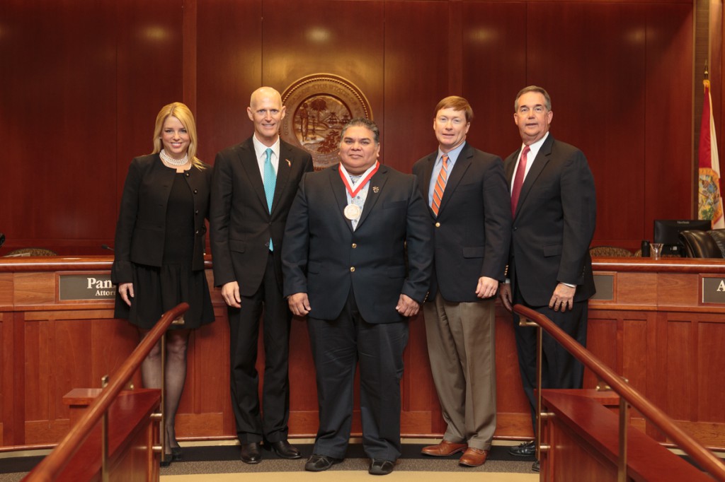 Chained Concepts, a Florida SBDC at UWF client, receives the Governor's Business Ambassador Award